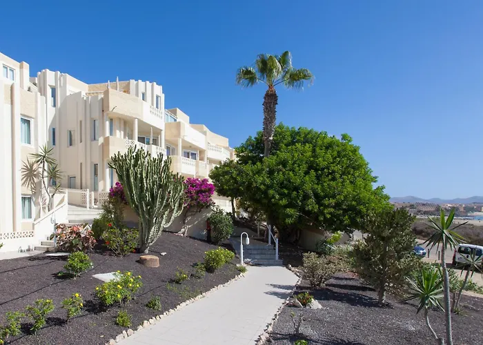 R2 Maryvent Beach Apartments